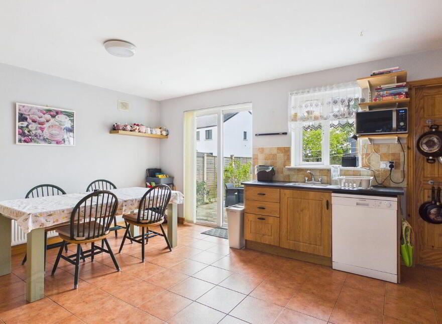85 Danesfort Drive, Loughrea, H62EY60
