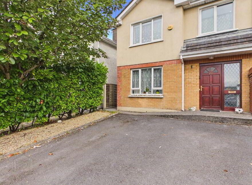 85 Danesfort Drive, Loughrea, H62EY60