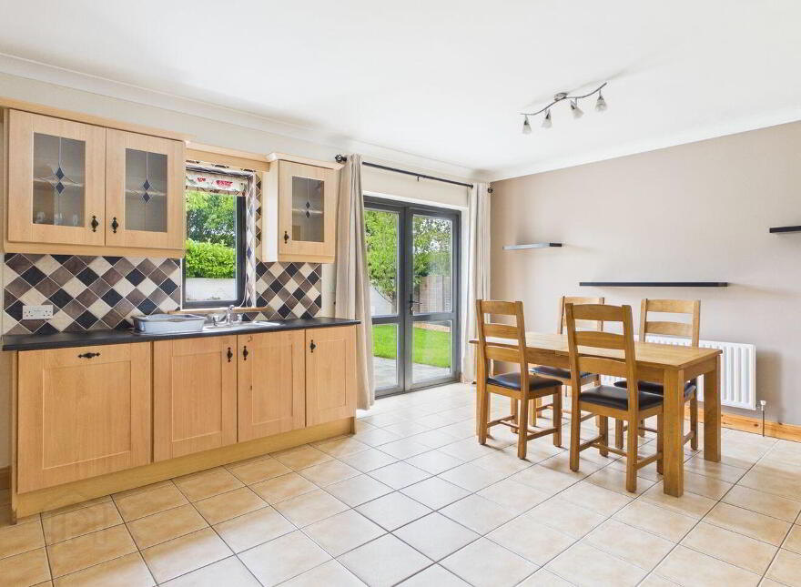 29 Ti Na Ri, Loughrea, H62F677