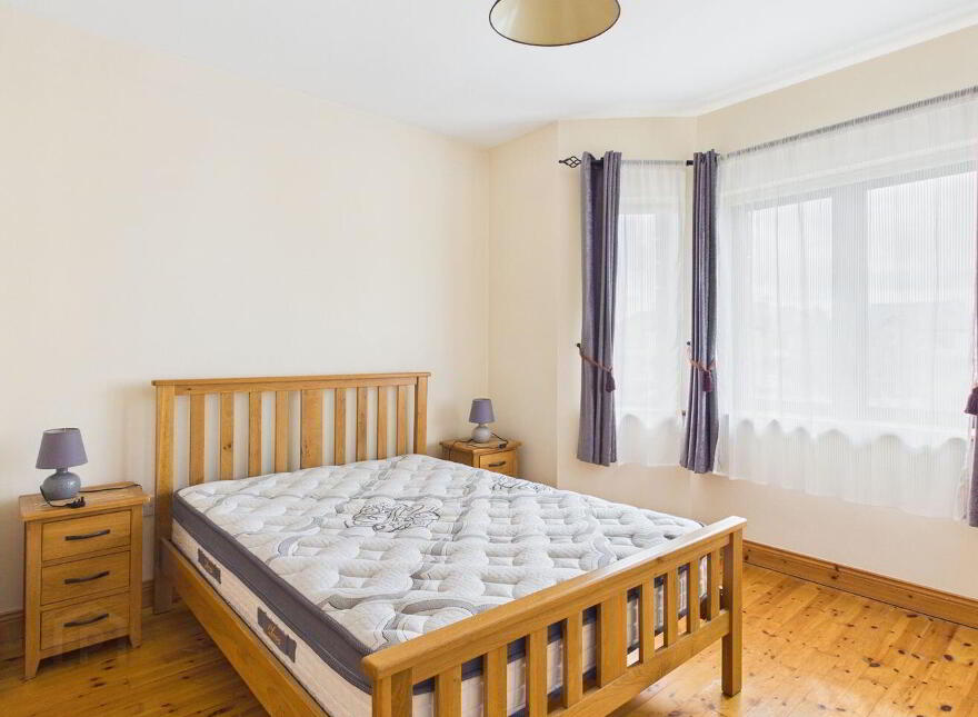 29 Ti Na Ri, Loughrea, H62F677