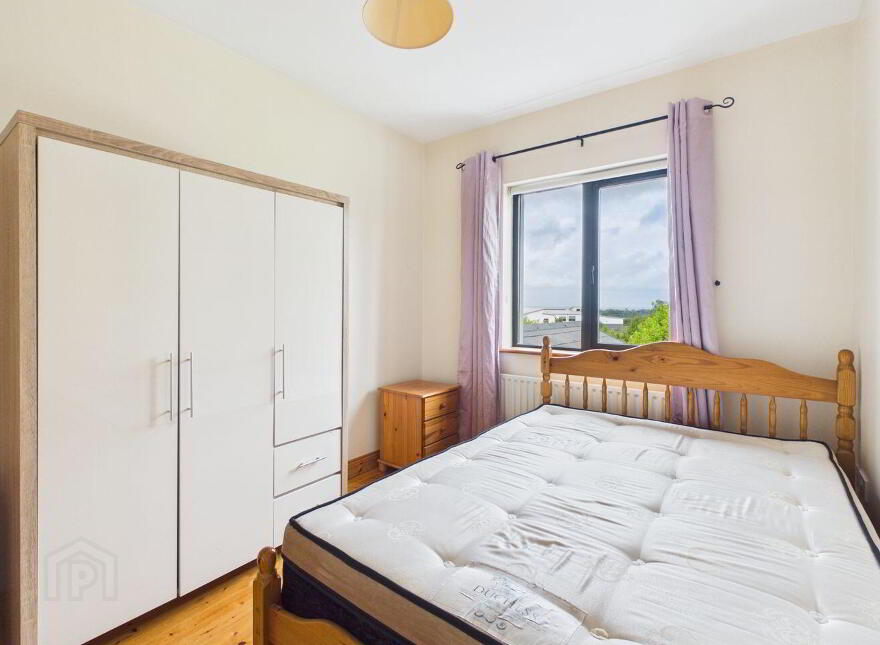 29 Ti Na Ri, Loughrea, H62F677