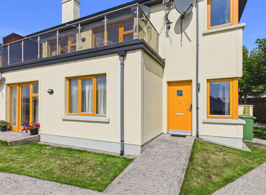 4 Boherbradagh House, Galway Road, Loughrea, H62NH79 photo