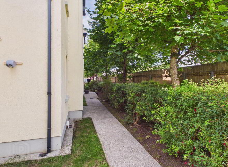 4 Boherbradagh House, Galway Road, Loughrea, H62NH79
