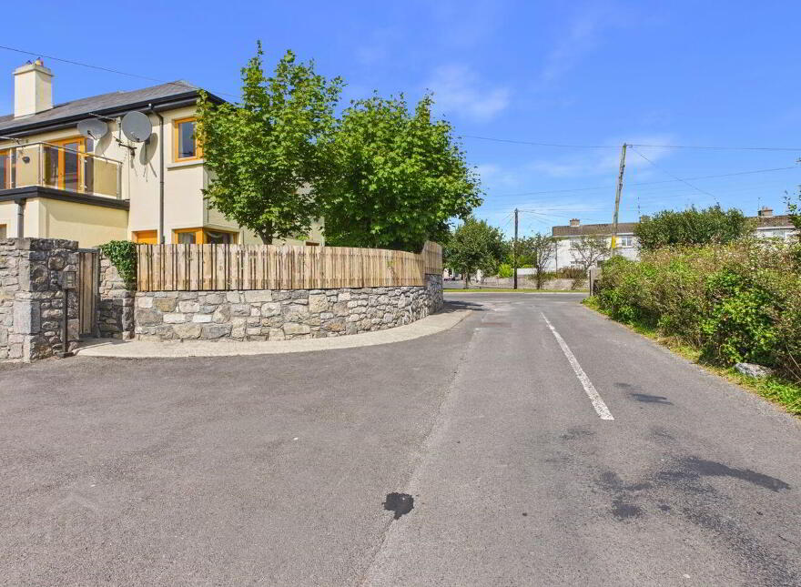 4 Boherbradagh House, Galway Road, Loughrea, H62NH79