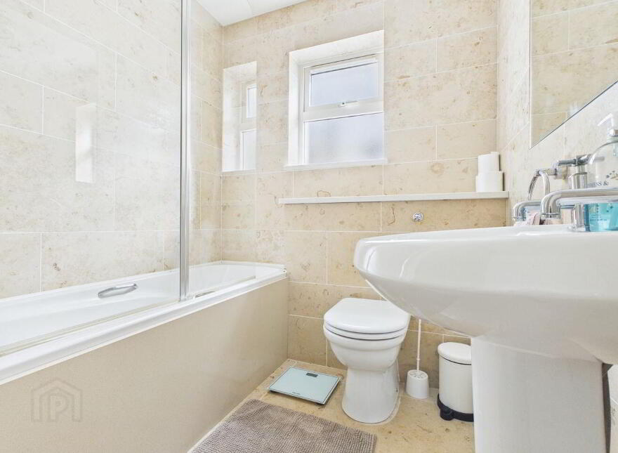 28 Danesfort Court, Loughrea, H62VW71