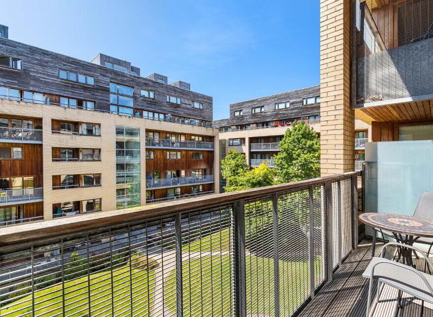 14 Block 8 Clarion Quay, Ifsc, Ifsc, D01A344