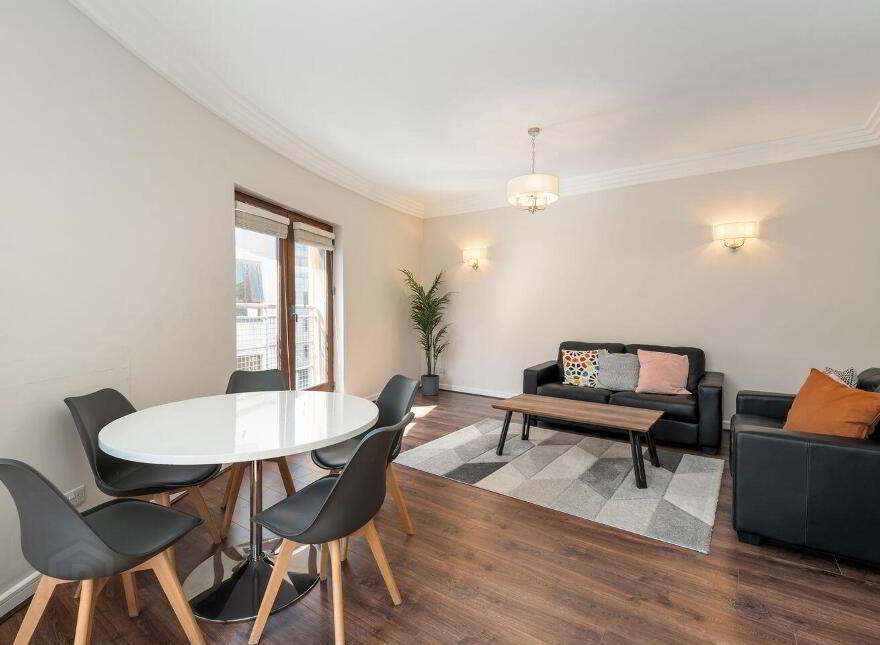 9 Semple House, Custom House Square, IFSC, Ifsc, D01W242