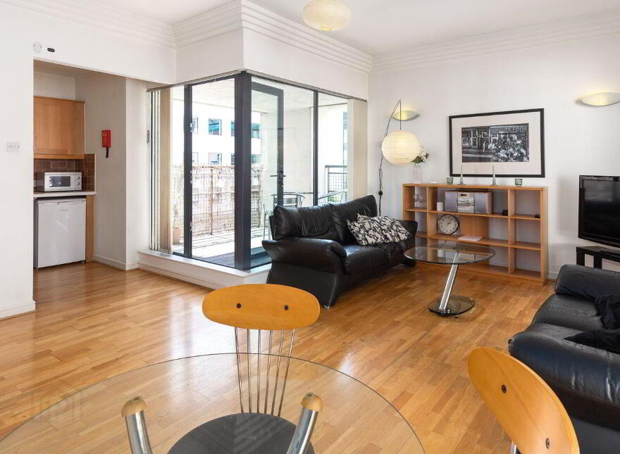 4 Gandon House, Custom House Square, IFSC, Ifsc, D01HX34