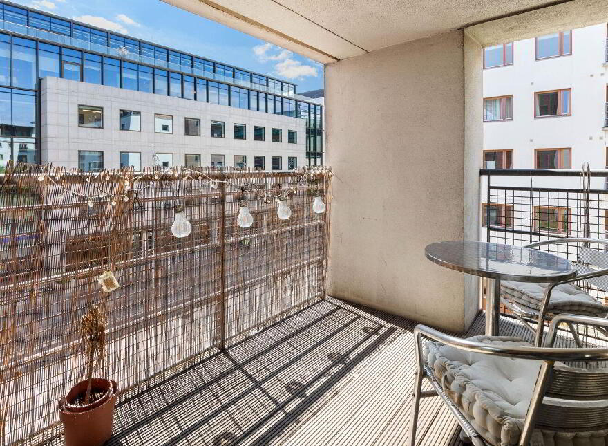 4 Gandon House, Custom House Square, IFSC, Ifsc, D01HX34