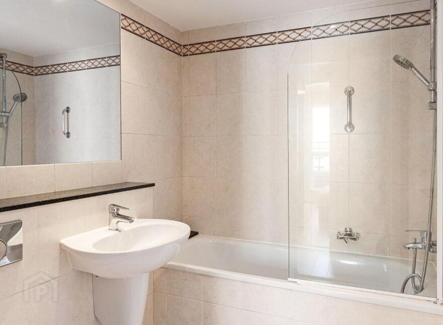 119 Longboat Quay South, Grand Canal Dock, Grand Canal Dock, D02E702