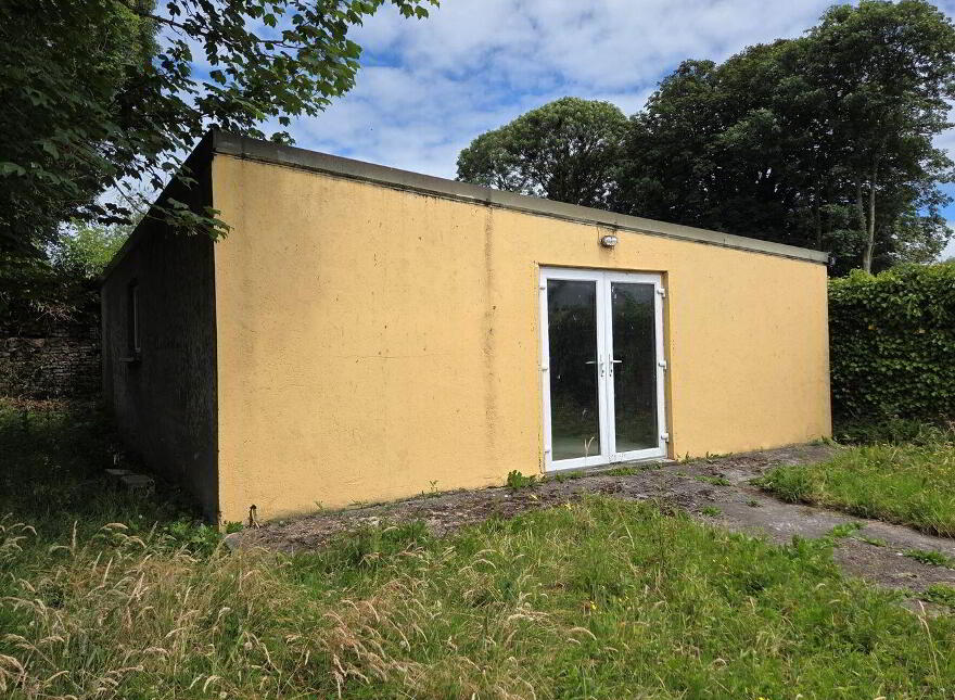 Main Street Upper, Cappagh White, E34X438