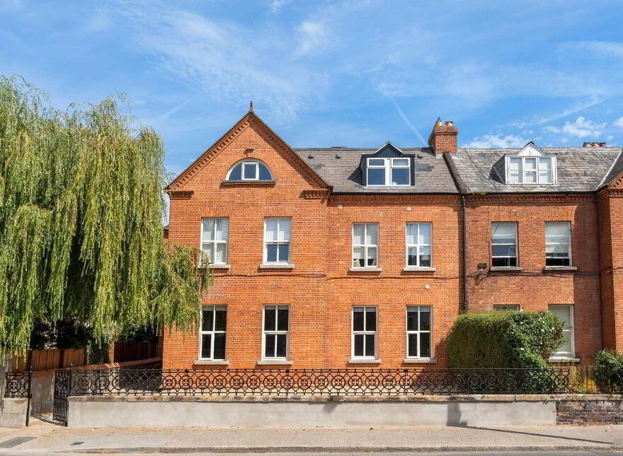 1 Clonskeagh Road, Milltown, D06N4T2
