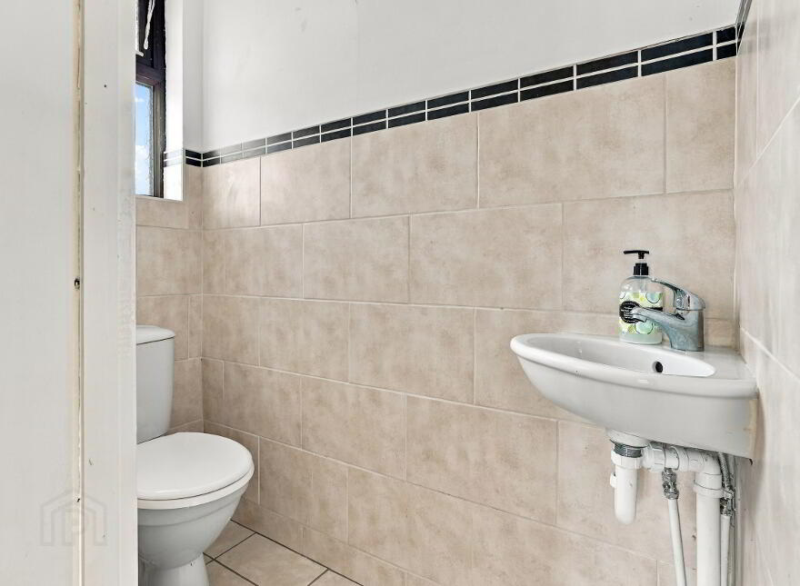 23 Rathmore Road, Bangor West, Bangor, BT19 1DJ
