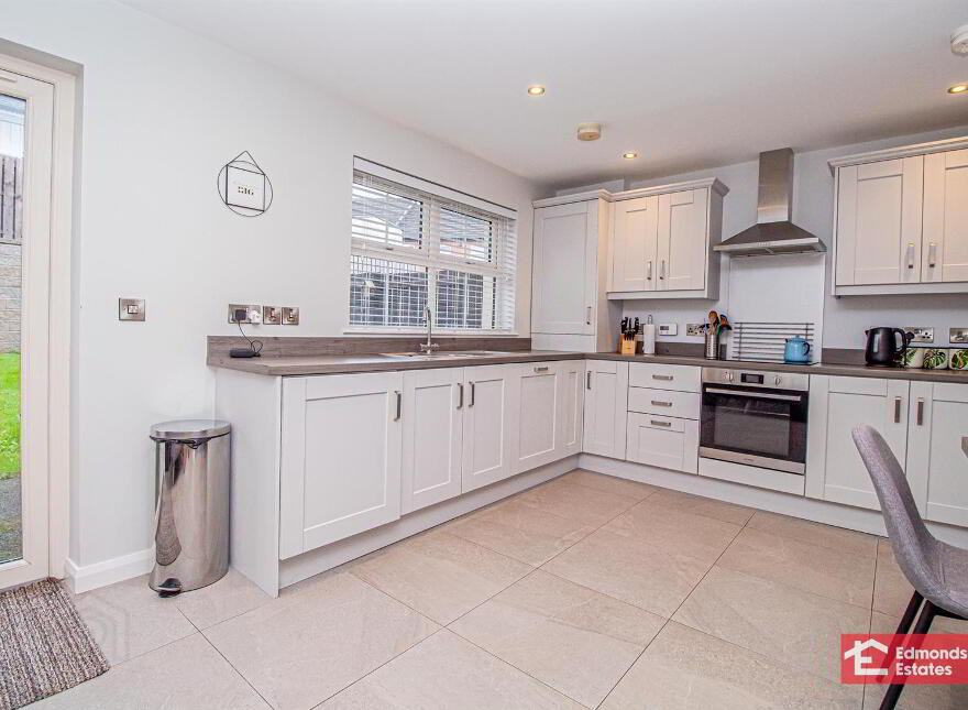 31 Quarry Hill, Ahoghill, Ballymena, BT42 1GZ