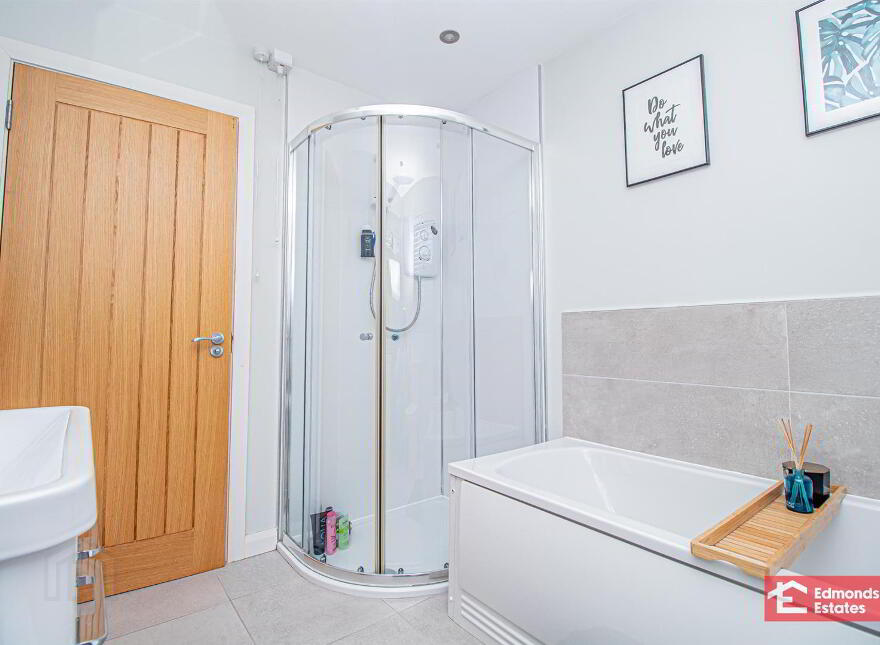 31 Quarry Hill, Ahoghill, Ballymena, BT42 1GZ