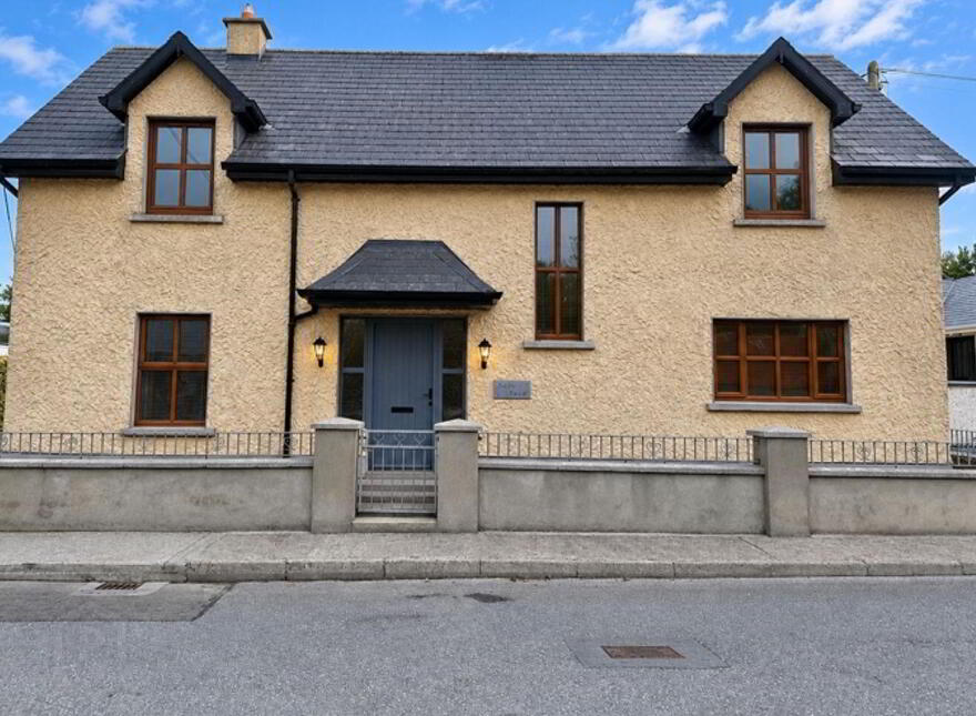 Nelly's Place, Ninemilehouse, Ninemilehouse, E32FK73