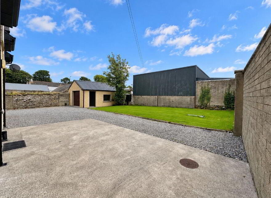 Nelly's Place, Ninemilehouse, Ninemilehouse, E32FK73