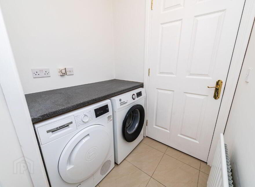 29 Hunterswood, Osberstown, Sallins, W91V50F