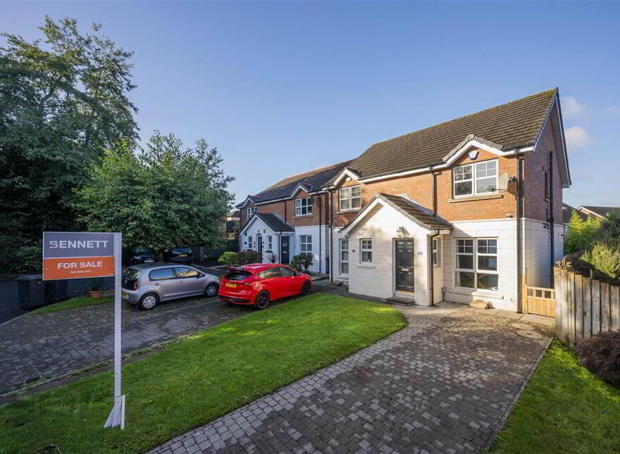 29 Richmond Avenue, Holywood, BT18 9TE photo