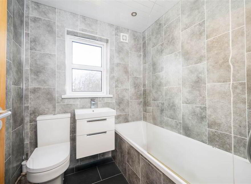 29 Richmond Avenue, Holywood, BT18 9TE