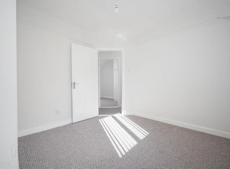 168 Dunluce Avenue, Belfast, BT9 7AZ