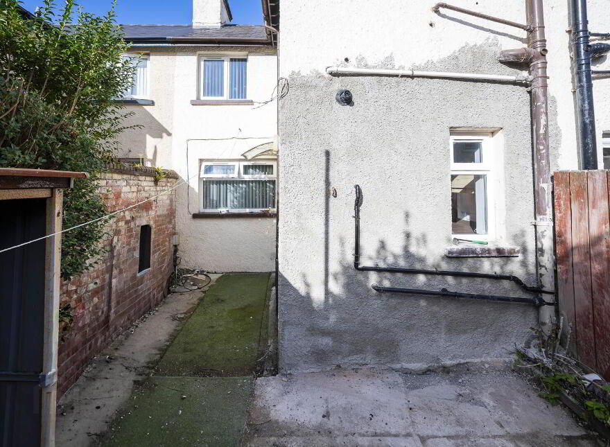 168 Dunluce Avenue, Belfast, BT9 7AZ