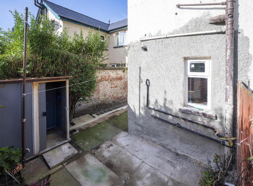 168 Dunluce Avenue, Belfast, BT9 7AZ