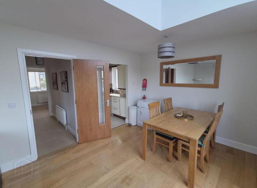 6 Bridgefield Grove, Curraheen Road, Bishopstown, T12W402