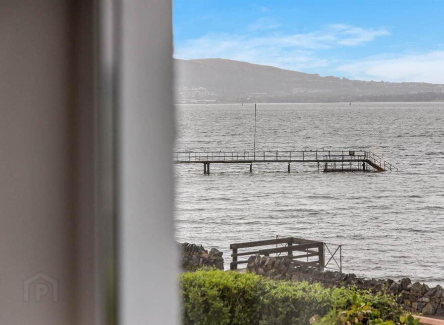 11 Seafront Road, Cultra, Holywood, BT18 0BB