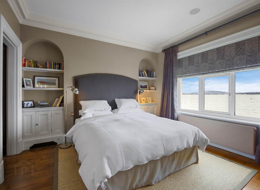 11 Seafront Road, Cultra, Holywood, BT18 0BB