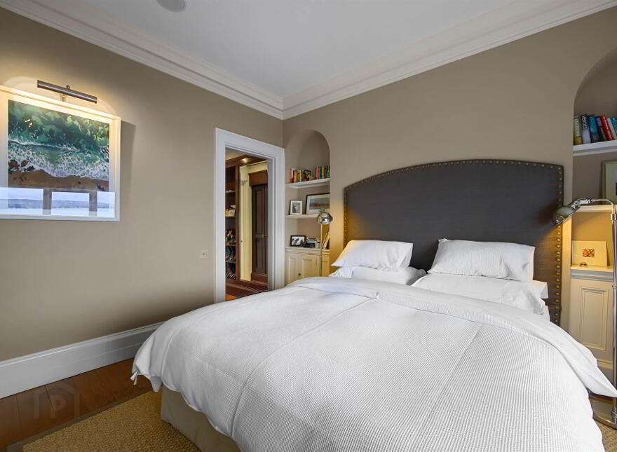 11 Seafront Road, Cultra, Holywood, BT18 0BB