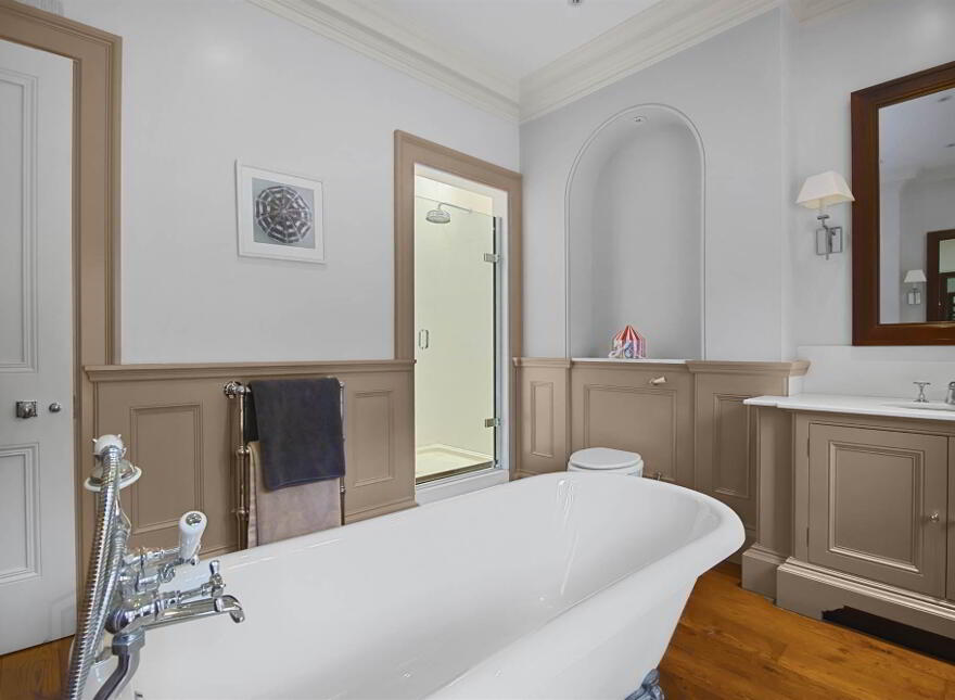 11 Seafront Road, Cultra, Holywood, BT18 0BB