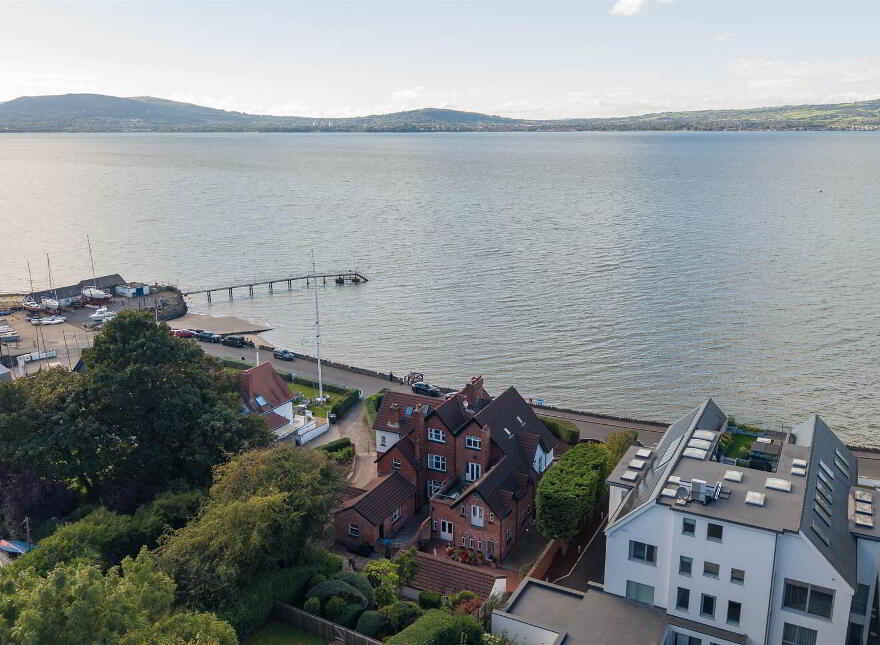 11 Seafront Road, Cultra, Holywood, BT18 0BB