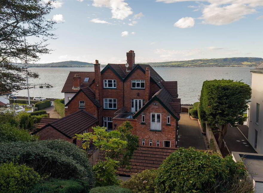 11 Seafront Road, Cultra, Holywood, BT18 0BB