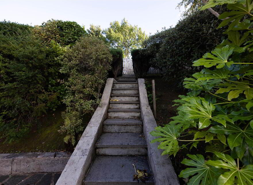 11 Seafront Road, Cultra, Holywood, BT18 0BB