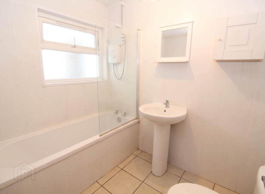 16 Albert Street, A & B, Bangor, BT20 5EF