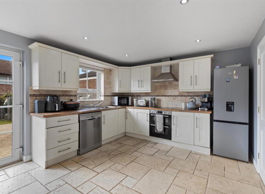 12 Cornmill Avenue, Millisle, BT22 2GN