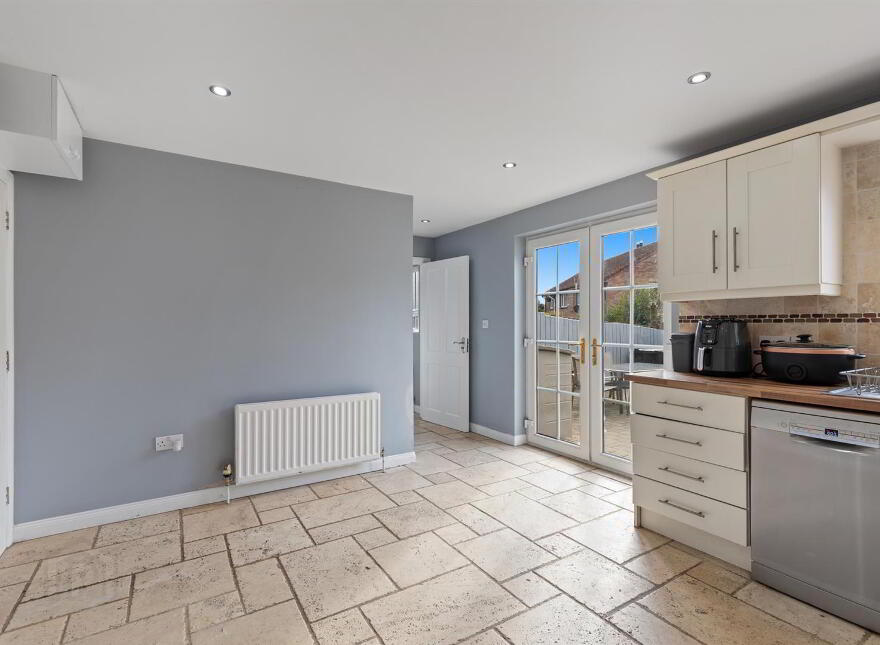 12 Cornmill Avenue, Millisle, BT22 2GN