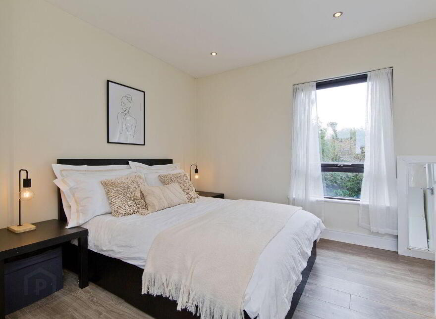 2 The Mews, Kensington Lodge, Rochestown Avenue, Dún Laoghaire, Dun Laoghaire, A96V002