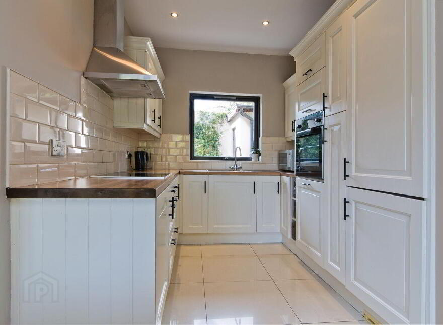 2 The Mews, Kensington Lodge, Rochestown Avenue, Dún Laoghaire, Dun Laoghaire, A96V002