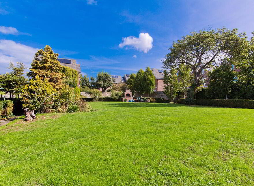 2 The Mews, Kensington Lodge, Rochestown Avenue, Dún Laoghaire, Dun Laoghaire, A96V002