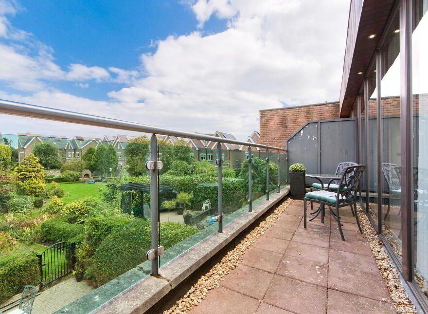 2 The Mews, Kensington Lodge, Rochestown Avenue, Dún Laoghaire, Dun Laoghaire, A96V002