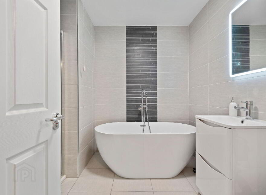 8 Sandelford Court, Mountsandel Road, Coleraine, BT52 1NZ