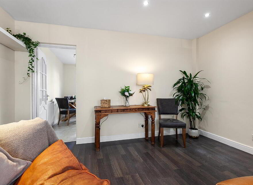 6 Hill Street, Dunmurry, Belfast, BT17 0AD