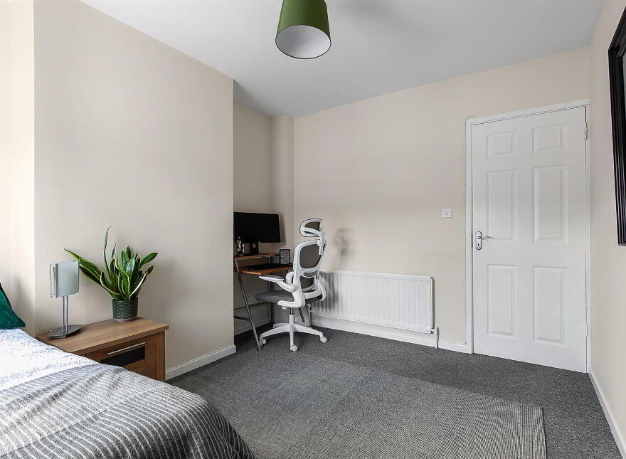 6 Hill Street, Dunmurry, Belfast, BT17 0AD