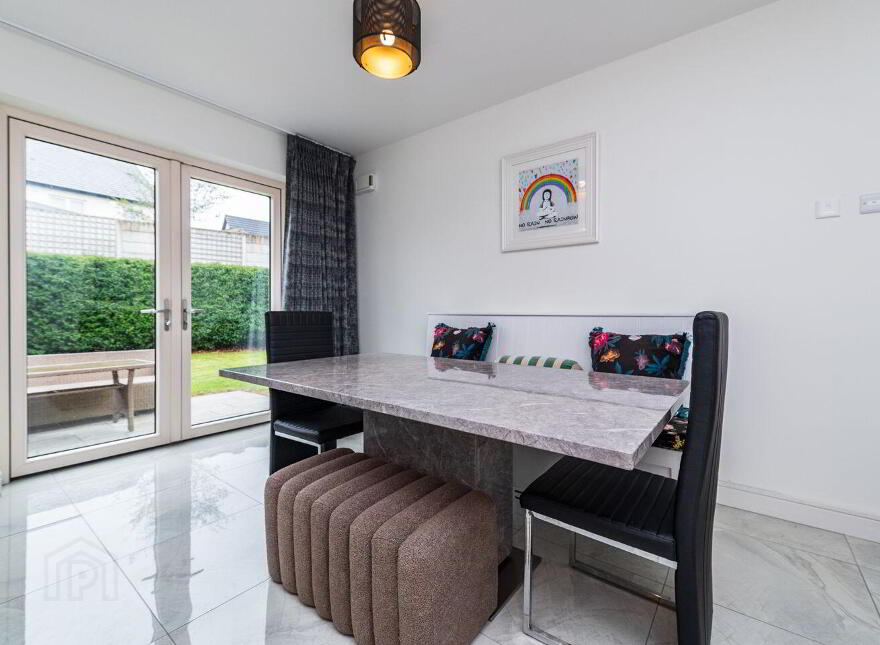 2 Whitethorn Lawn, Naas, W91A30R
