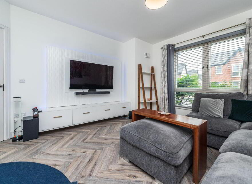 2 Whitethorn Lawn, Naas, W91A30R