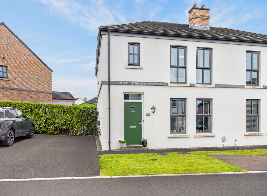 33 Castlegate, Galgorm, Ballymena, BT42 1SD
