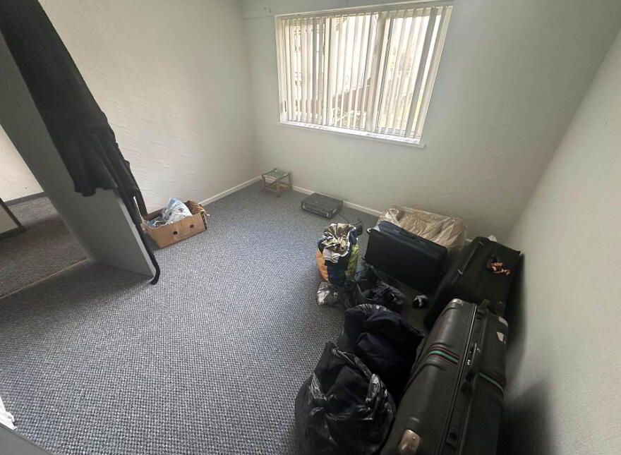 10 Laurel Park, Twinbrook, Belfast, BT17 0DP