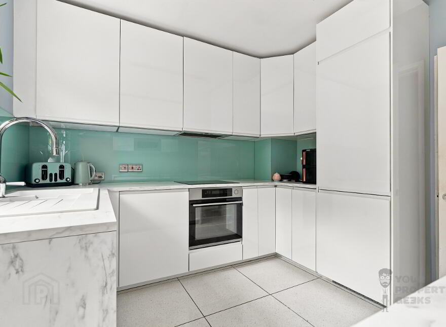 1 Annavale Drive, Carryduff, BT8 8NY